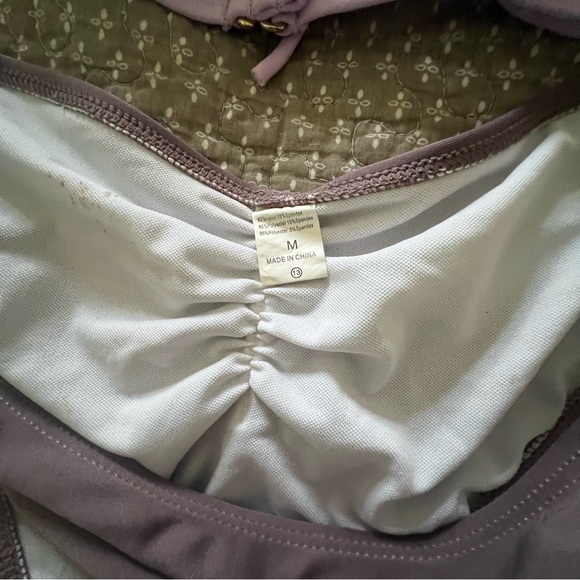 Bathing suit set XL too fits more medium and medium bottoms. - Picture 4 of 6